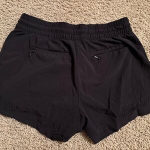 Athleta Womens Perforated Shorts Black 2 Pockets